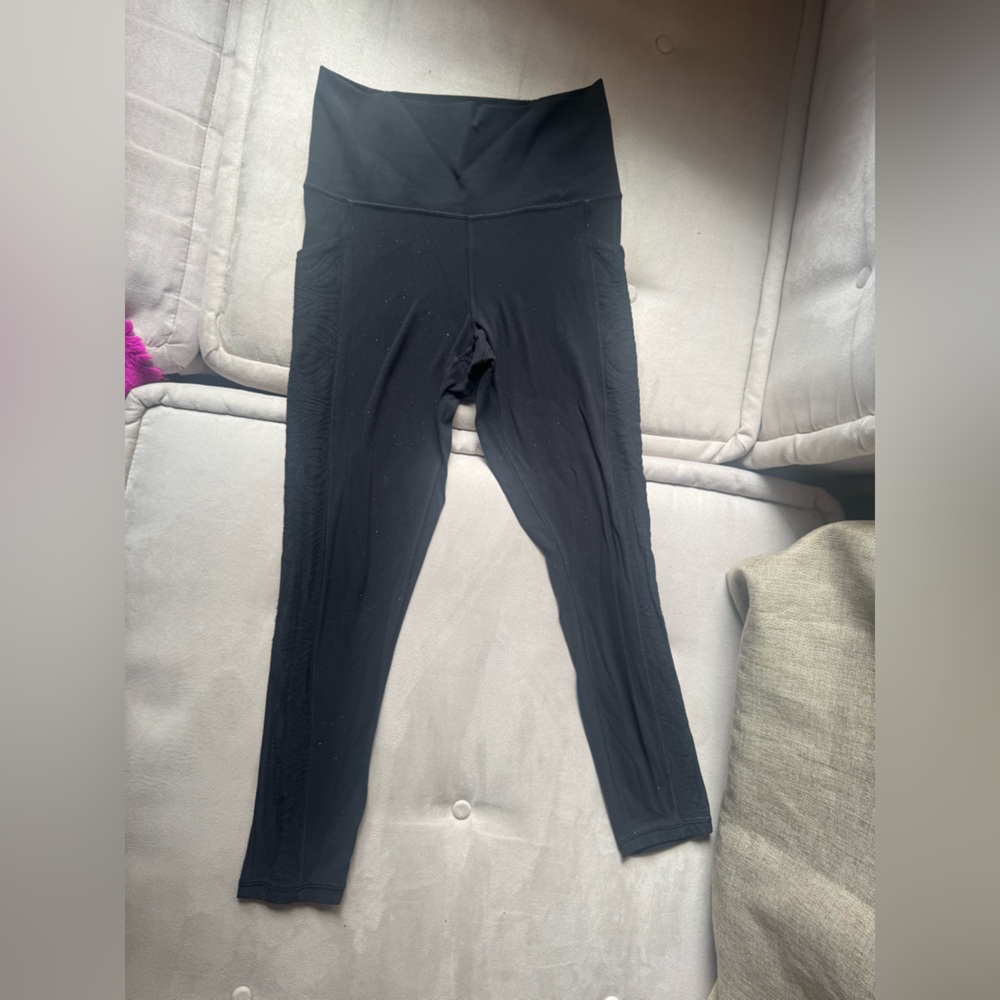 Athleta Black Salutation Stash B Lace Legging 7/8 Length - Picture 1 of 10